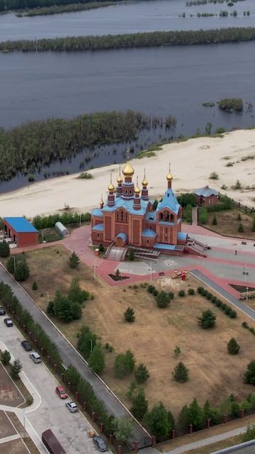 Храм в честь святителя Николая Чудотворца.