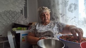 поговорили с фермером,что он думает/Олег наделал мне делов/ сварила варенье/