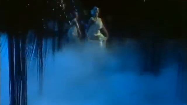 Pans People - What Am I Gonna Do With You - TOTP T(480P).mp4 смотреть онлайн