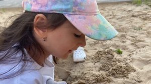 Кукла Алина, учим цвета
