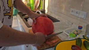 Сытники- Скоро будут гости, пробуем арбуз!