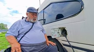 Наливаем бензин по-старинке для садовой техники Делаю дверь в теплицу ПОДВАЛ ИЛЬИЧА