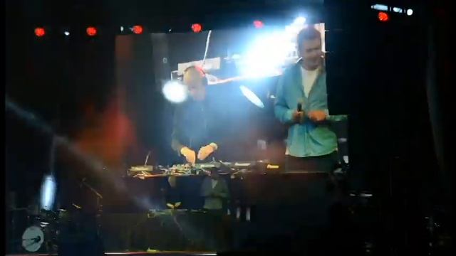 -DJ Makar(эпизод выступления)!Россия.Смоленск.Концерт на площади Ленина к Дню города.29.09.2018 г.- смотреть онлайн