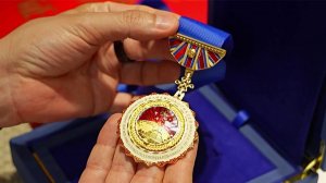 Российский ученый Артем Оганов получил госпремию в Китае.