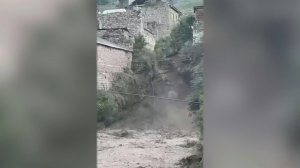 Больше ста жителей эвакуировали из дагестанских сел из-за наводнений, оползней и камнепадов.