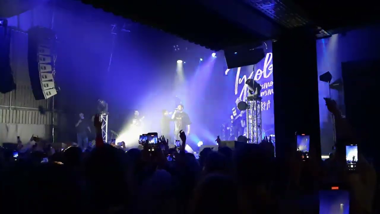Мукка & Три Дня Дождя - Весна (Live) 20.03.2022. Санкт-Петербург. клуб Морзе смотреть онлайн