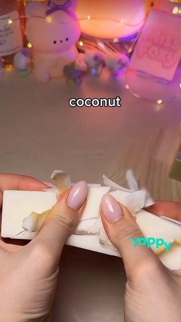 Он выходит из телевизора!!!