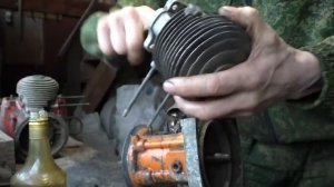 Сборка двиг. бензопилы Урал.
