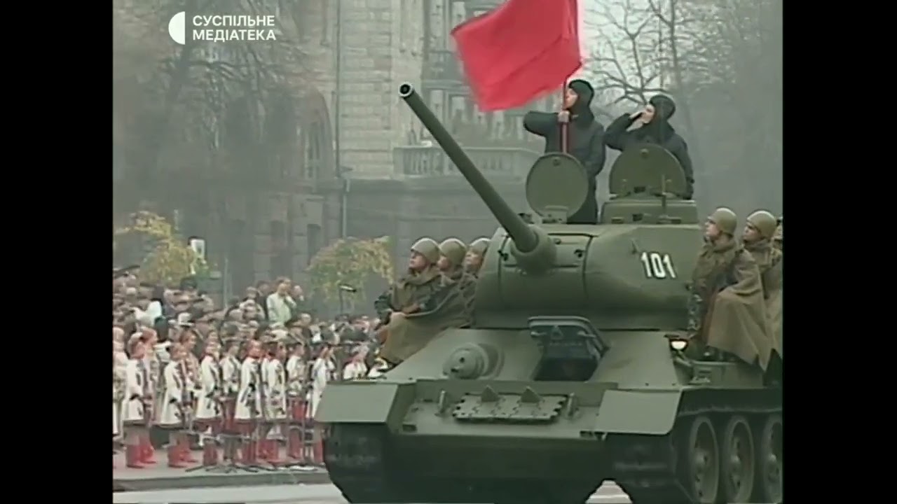 Марш Триумф победителей | День Перемоги Україна Військовий Парад 2004 в Київ смотреть онлайн