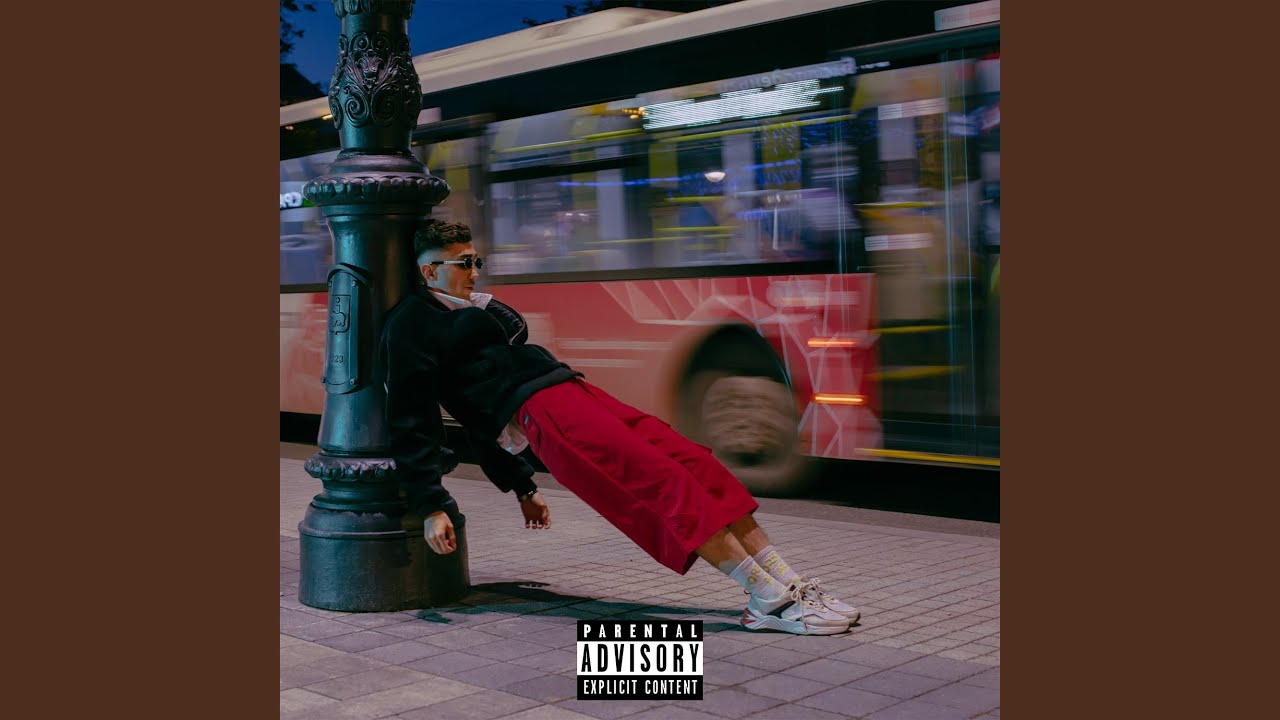 Белые кроссы [prod. by ZONT] смотреть онлайн