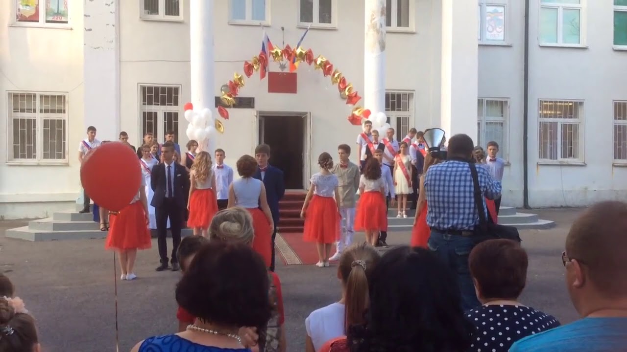САМОЕ КРАСИВОЕ ШКОЛЬНОЕ ТАНГО смотреть онлайн