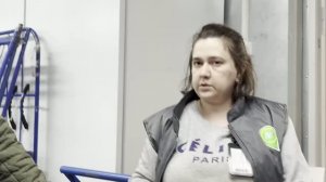ВЫ ЧТО ТВОРИТЕ ЭТО ЖЕ ПОРЧА! ТОВАРОВЕД ВЫГОНЯЕТ С ПОДСОБКИ И ПУГАЕТ ОХРАНОЙ