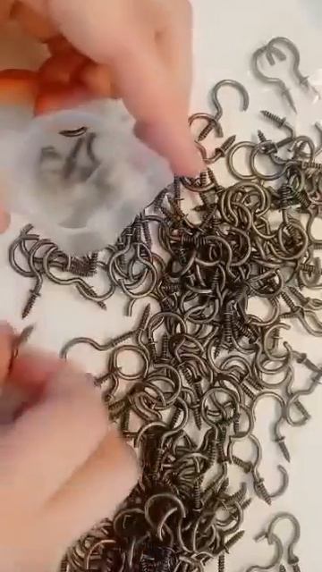 Крючки и мелочи для дома