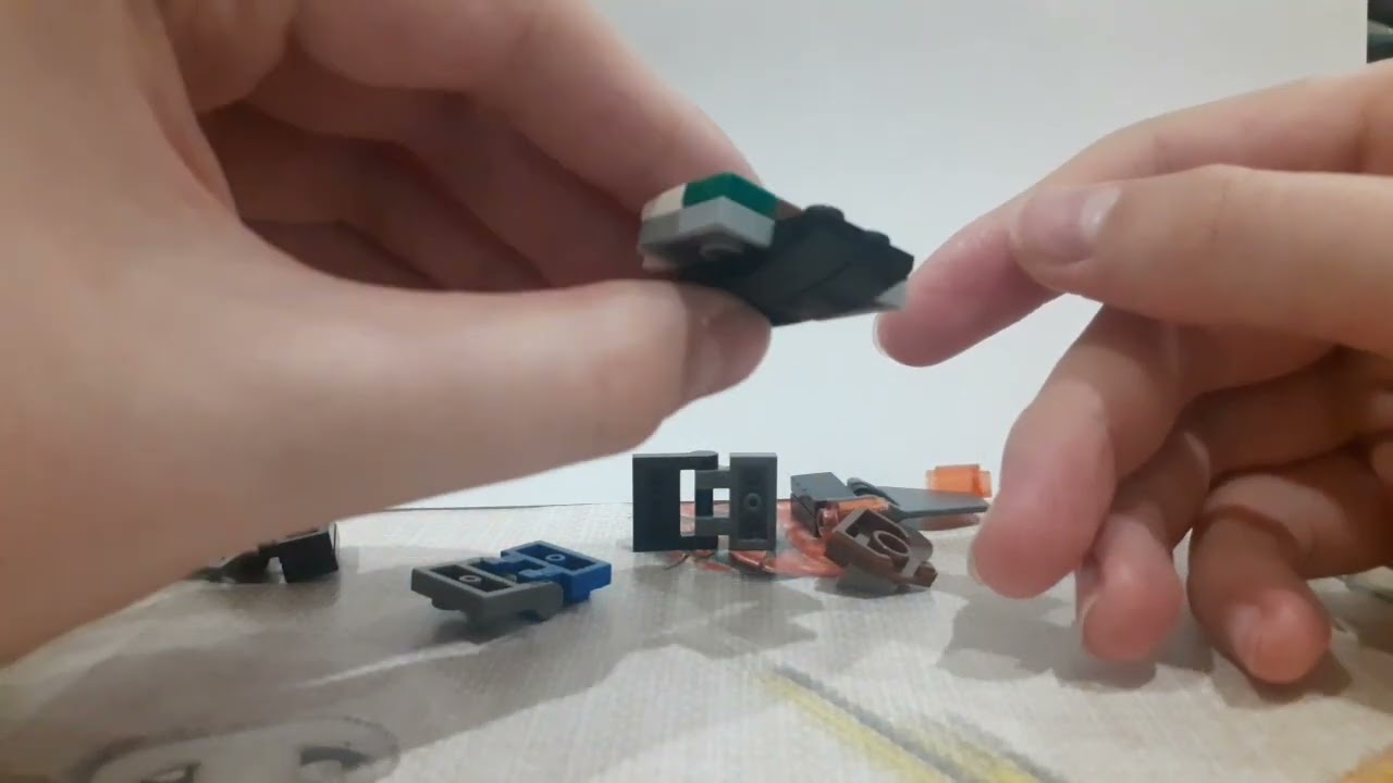 собрал глайдер зелёного гоблина из лего🤯 смотреть онлайн