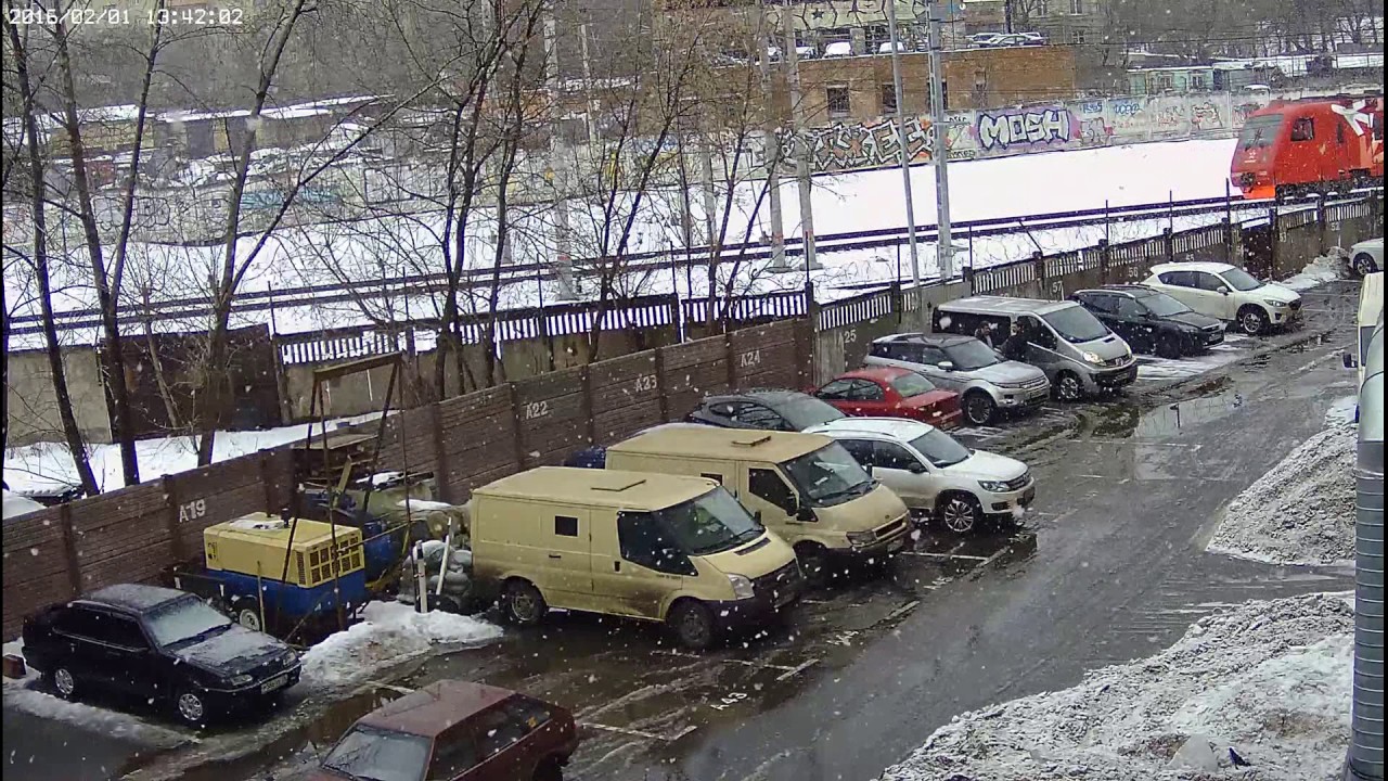 Уличная WiFi IP-камера CO-i40SY2IRW(HD4). Улица день. смотреть онлайн
