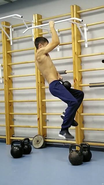 One arm pull up +10 kg смотреть онлайн