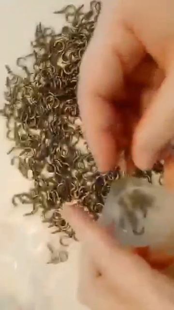 Крючки для ключей и гирлянд бронзового цвета