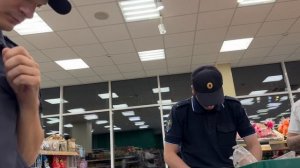 ДИКИЙ МАГАЗИН 2 / ПОЛИЦИЯ ЗАДЕРЖИВАЕТ БЛОГЕРОВ / БЕСПРЕДЕЛ СОТРУДНИКОВ МАГАЗИНА / НАГЛАЯ ЛОЖЬ