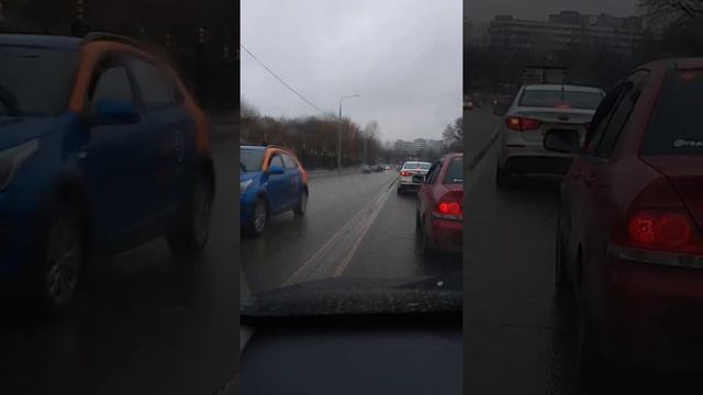 Как правильно объезжать пробки ?!) смотреть онлайн