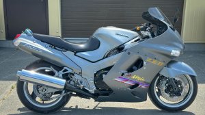 Kawasaki ZZ-R1100 - ZXT10D-046117