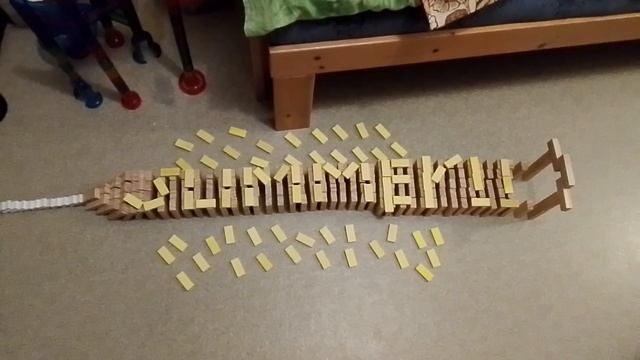 Маленький видеоролик о большой коллаборации "Лето" с Домино о различных Домино-Блогерах смотреть онлайн