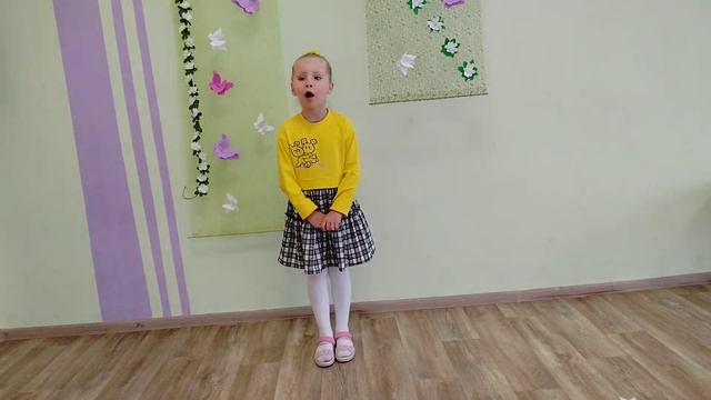 ДС 130 "Родничок" Ефимова Мелания "Птицы радостно запели" (Е. Шаламонова) смотреть онлайн