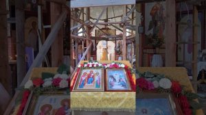 Станем добре, станем со страхом, вонмем, Святое возношение в мире приносити.