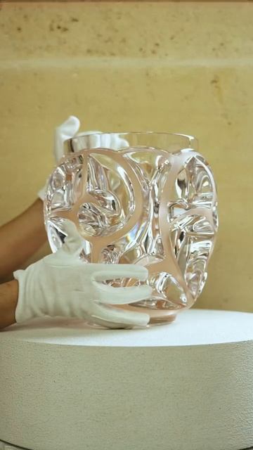 100 лет вазе Tourbillons - легенде Lalique