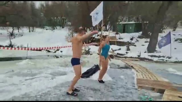 33. Россия 1 в клубе МОРЖИ СТОЛИЦЫ 14.01.23 репортаж для программы Неделя в городе смотреть онлайн