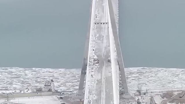 Небо закрыли над Американским городом. Мост разора. Шашлык под пальмами. смотреть онлайн