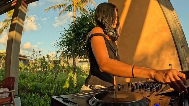 normakomala - funky sunset house mix смотреть онлайн
