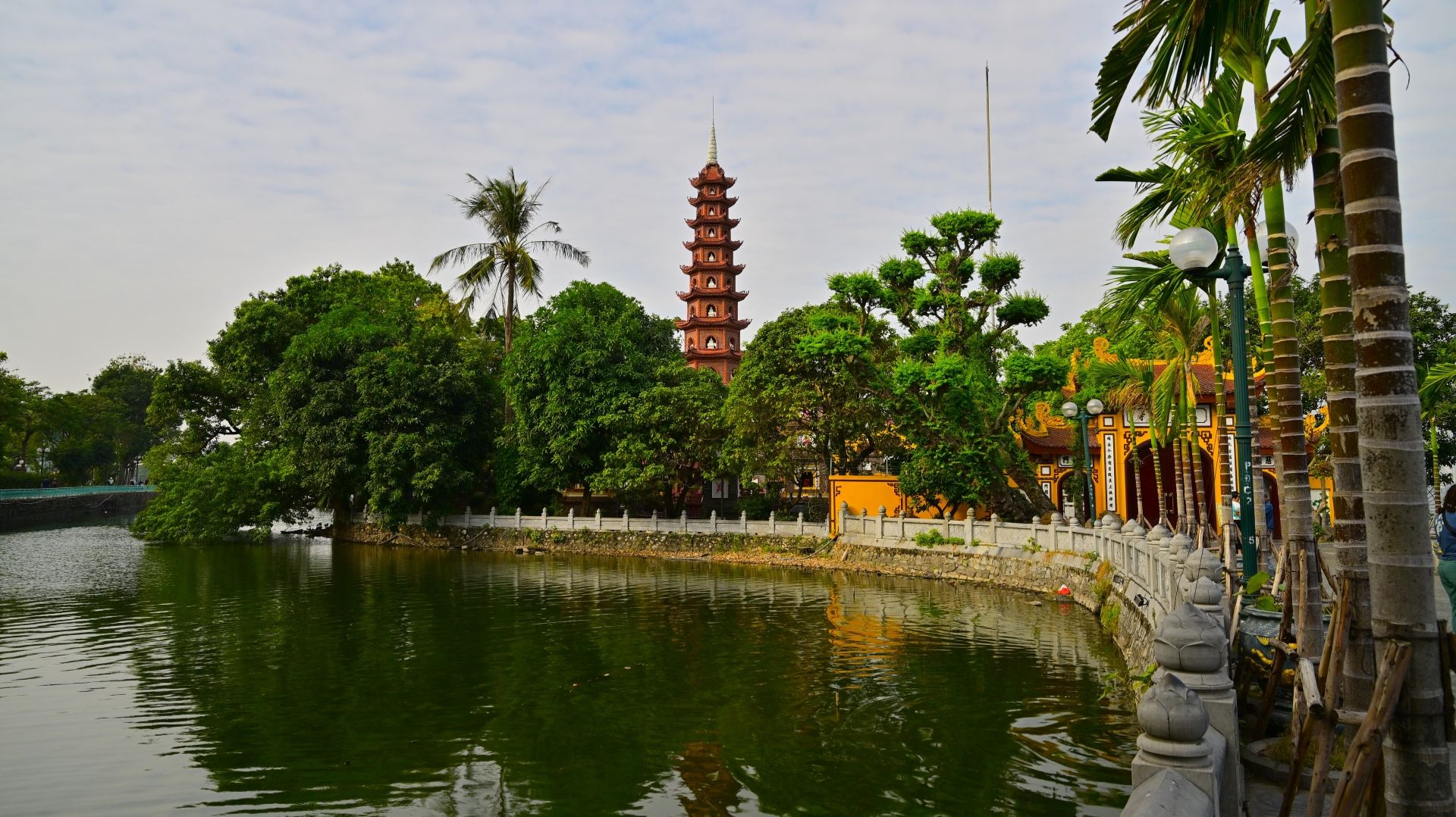 Between Two Lakes | Ha Noi, Vietnam