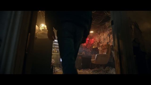 ПРИ ПРОСМОТРЕ ЭТОГО ТРИЛЛЕРА УЖАС ДЫШИТ В ЗАТЫЛОК! МИСТИКА В ЗАБРОШЕННОМ ДОМЕ! Сбой времени смотреть онлайн