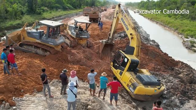 Incredible Skills Bulldozer Recovery Excavator Sink Stuck In Mud - Komatsu 200 PC Stuck In Deep Mud смотреть онлайн