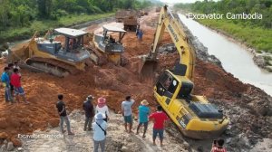 Incredible Skills Bulldozer Recovery Excavator Sink Stuck In Mud - Komatsu 200 PC Stuck In Deep Mud