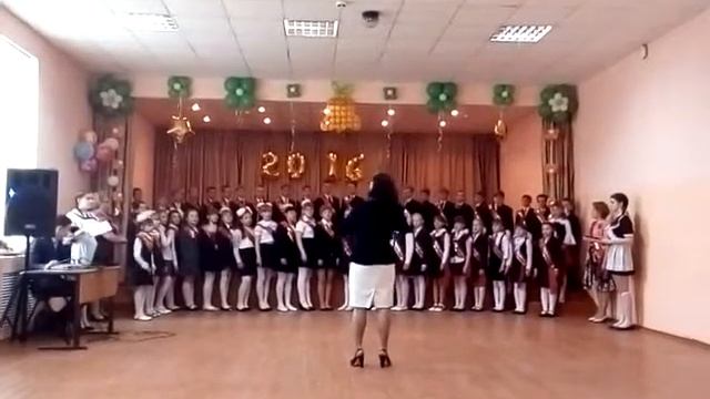"Листвой шелестит сентябрь" смотреть онлайн