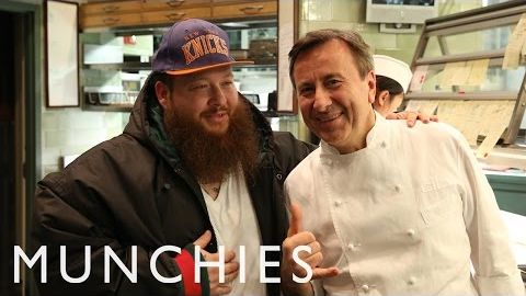 Action Bronson Samples the Finest Duck in NYC смотреть онлайн
