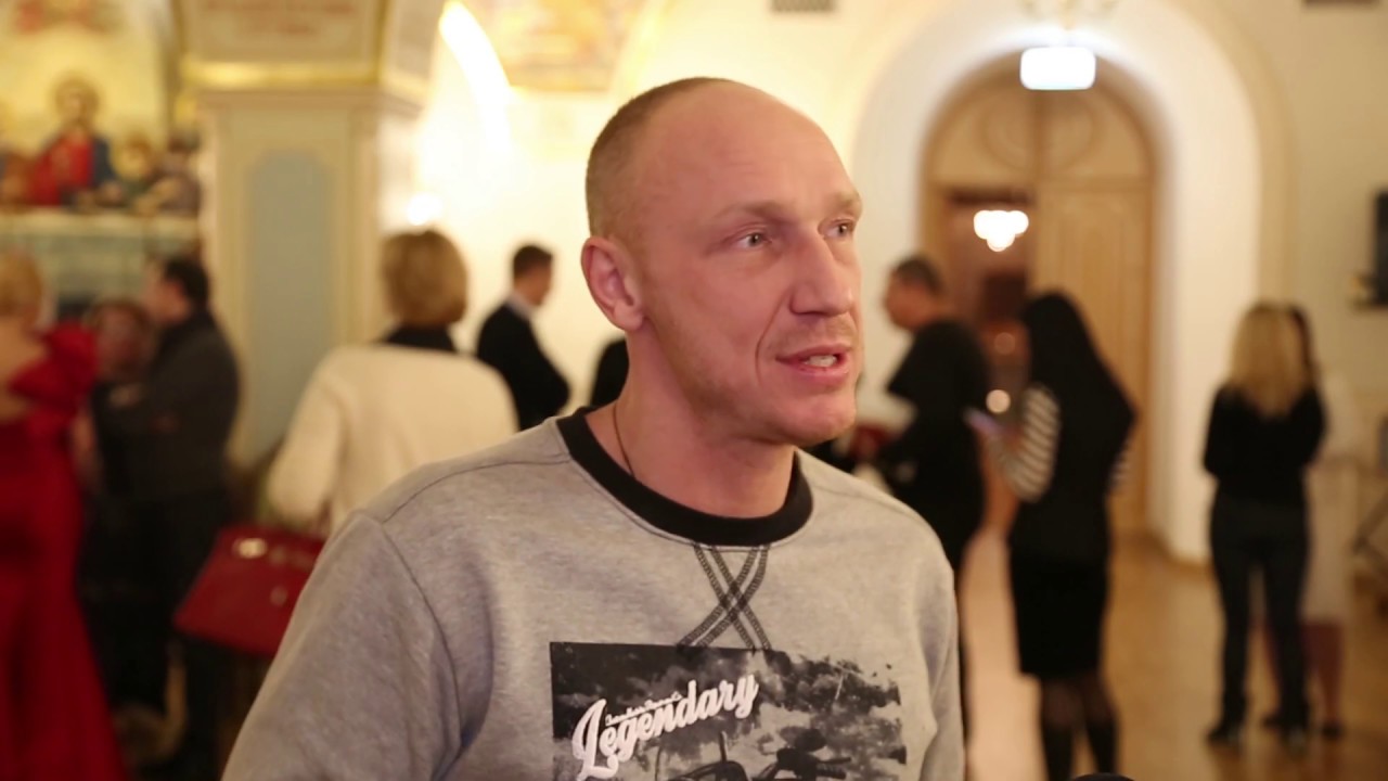 Российский актер Максим Коновалов поддерживает кинокомпанию «Союз Маринс Групп» смотреть онлайн