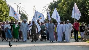 В Волжском прошел парад семей