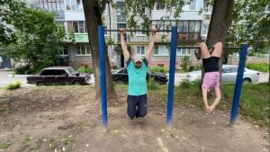 Подтягивания во время работы