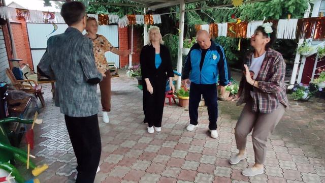 8 июля. А ты яблоко ела... смотреть онлайн