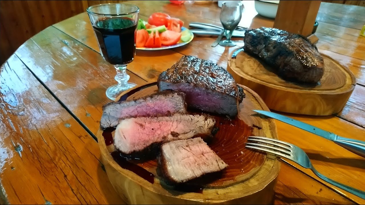 Аргентинский стейк Baby beef по русски ENG SUB Argentine steak Baby beef in Russian смотреть онлайн