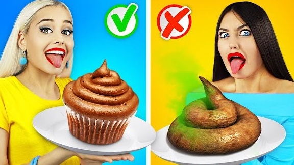 ШОК! НЕ ЕШЬ ЭТО! 😱 Вместо ГИГАНТСКОГО МОРОЖЕНОГО ПЕНА ДЛЯ БРИТЬЯ?! Настоящая Еда Против Поддельной! смотреть онлайн