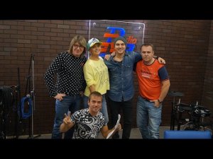 «Новости из Шапки» на «РадиоРадио». Выпуск 3. Дэн Петров.18 09 2015