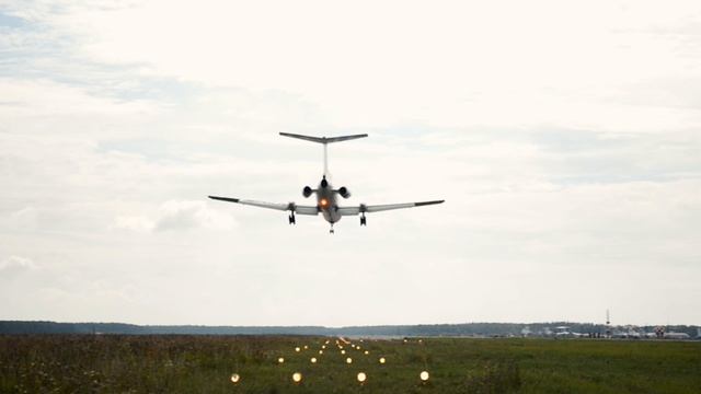 Ту-154 - самолет и тренажер смотреть онлайн