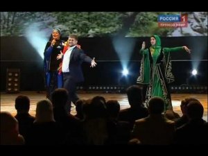 Кадыров исполняет лезгинку на открытии «Грозный-сити»