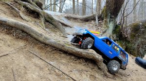 RC4WD Hilux,scx10ii Cherokee XJ,AR45 Wrangler JK катаем по Битцевскому парку 09 февраля 2025 г.
