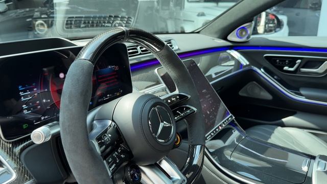 Mercedes S63 AMG смотреть онлайн