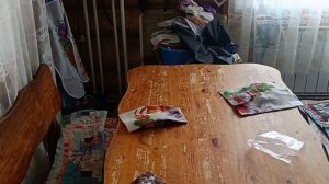 Собрали  гигиену в госпиталь/ Диана спела песню/ Отвезли гумманитарку в штаб.