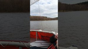 Сын 9 лет управляет катамараном Альбатрос